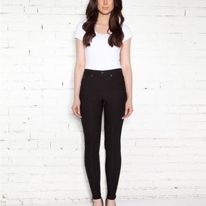 Second Yoga Jeans. Black. Waist 27 inseam 34